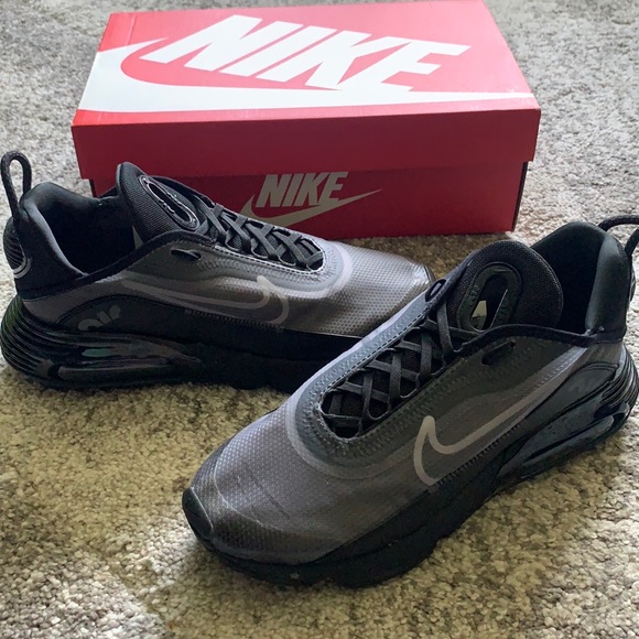Brand New Nike Air Max 2090 - Picture 1 of 9